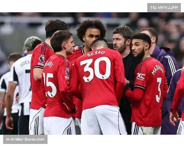 曼联多打一人遭绝杀 卡里克不败金身终告破